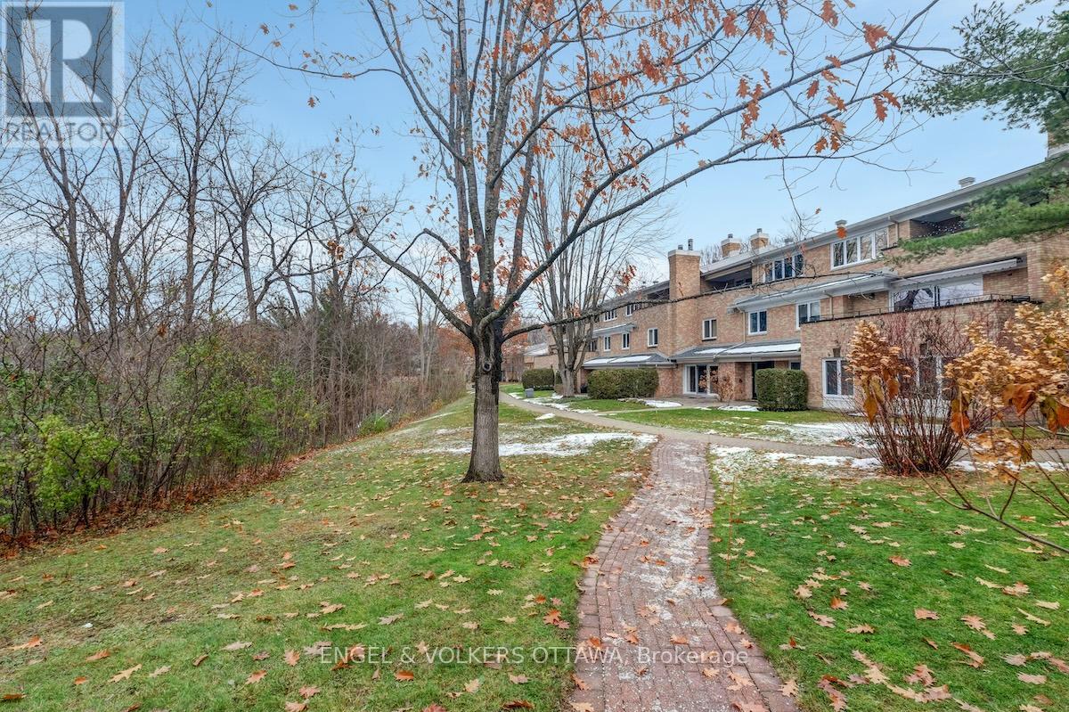 25 Bittern Court, Ottawa, Ontario  K1L 8K9 - Photo 41 - X12601440