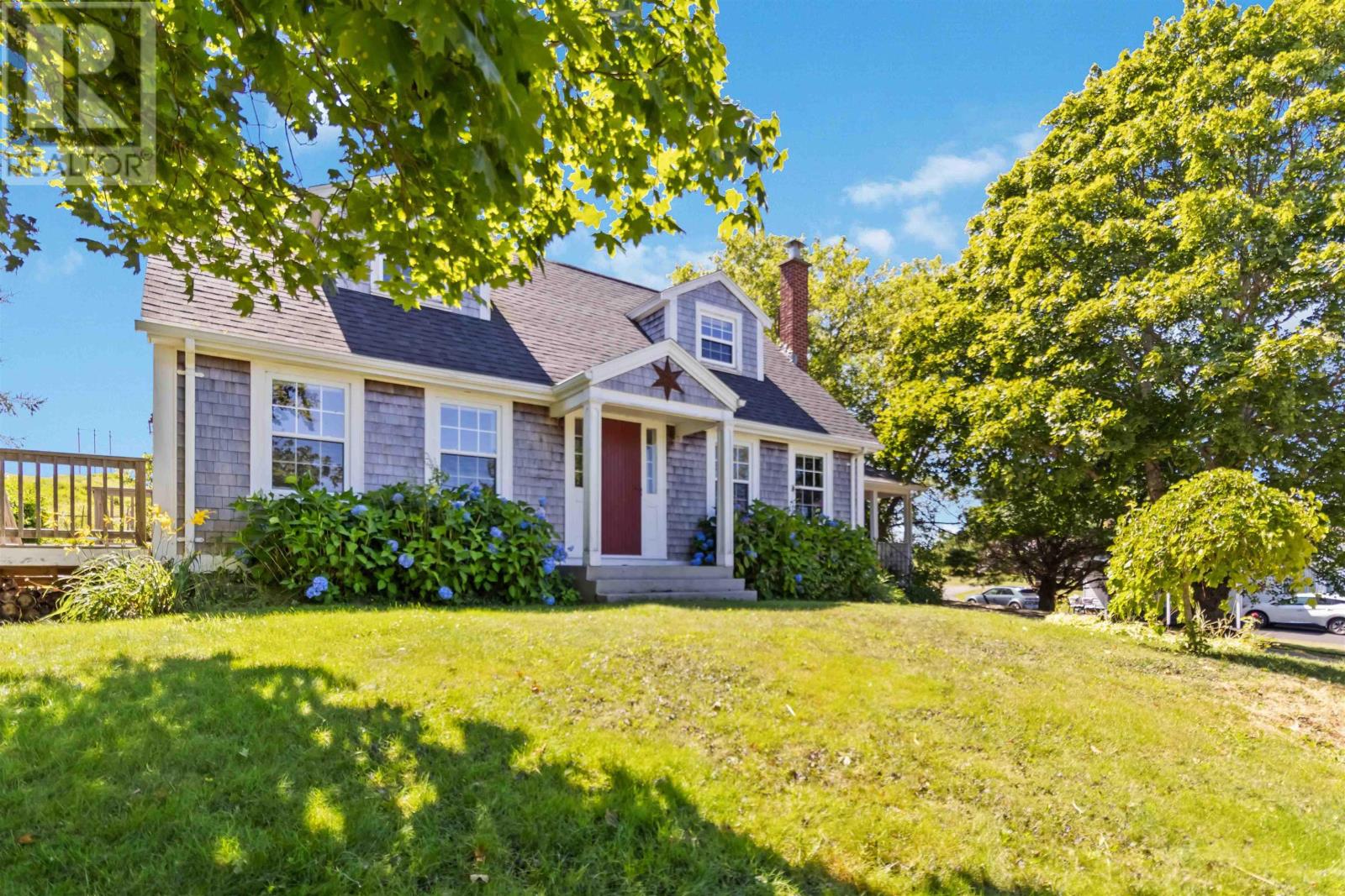 385 Green Street, Lunenburg, Nova Scotia  B0J 2C0 - Photo 3 - 202520096