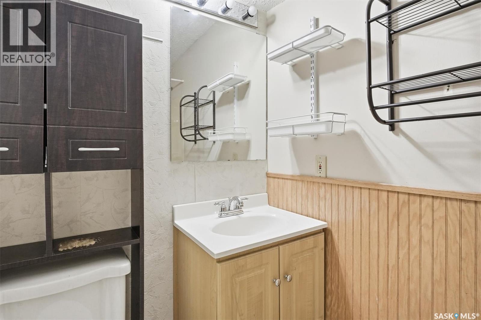 330 Fehr Crescent, Martensville, Saskatchewan  S0K 0A2 - Photo 36 - SK025522