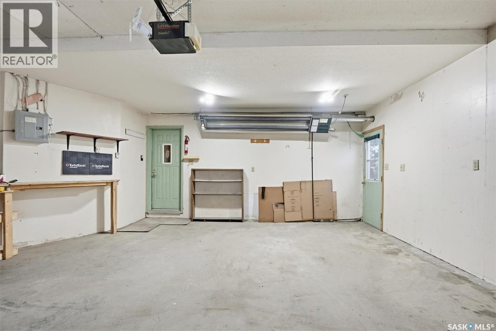 330 Fehr Crescent, Martensville, Saskatchewan  S0K 0A2 - Photo 40 - SK025522