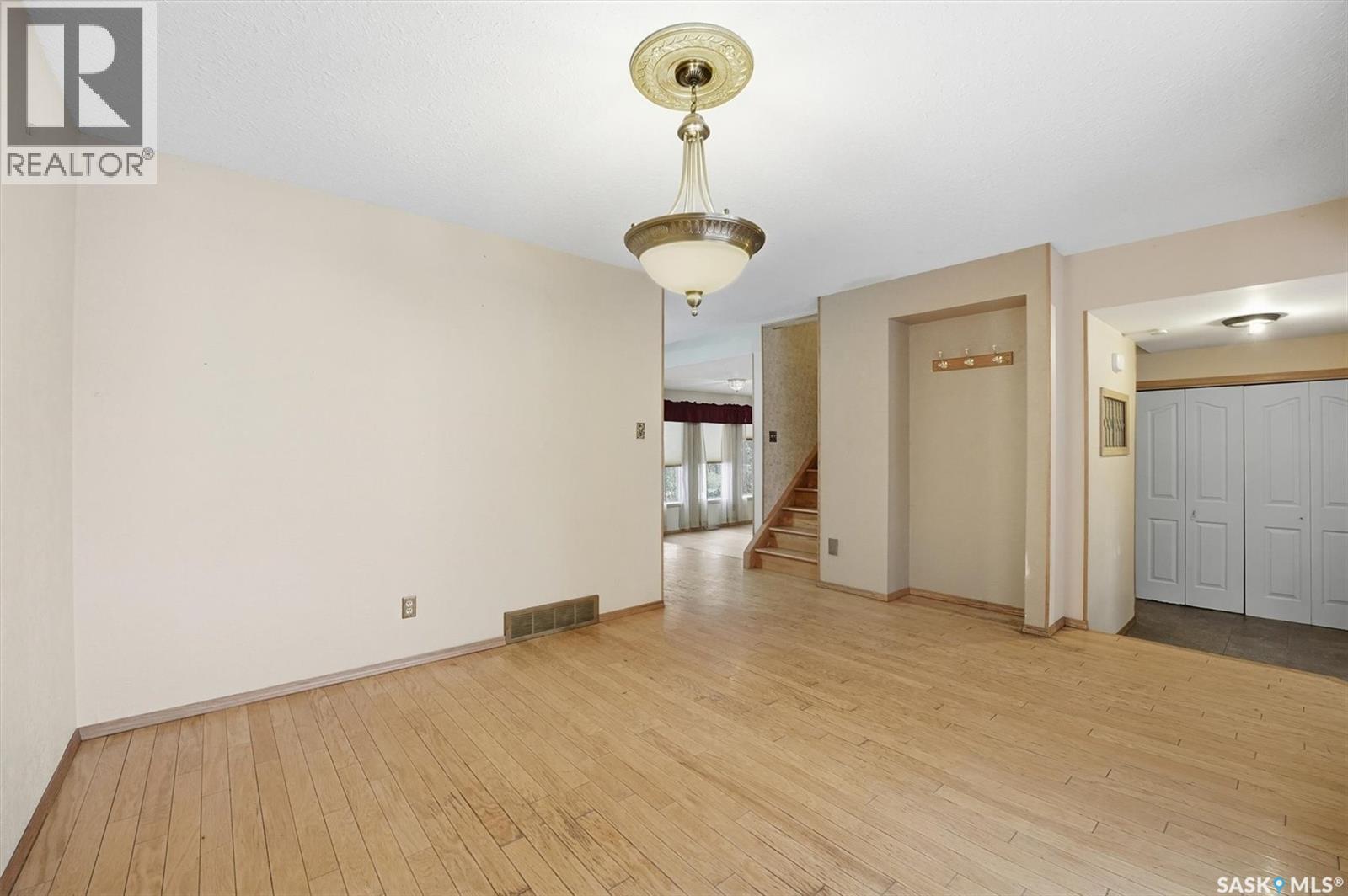 330 Fehr Crescent, Martensville, Saskatchewan  S0K 0A2 - Photo 8 - SK025522