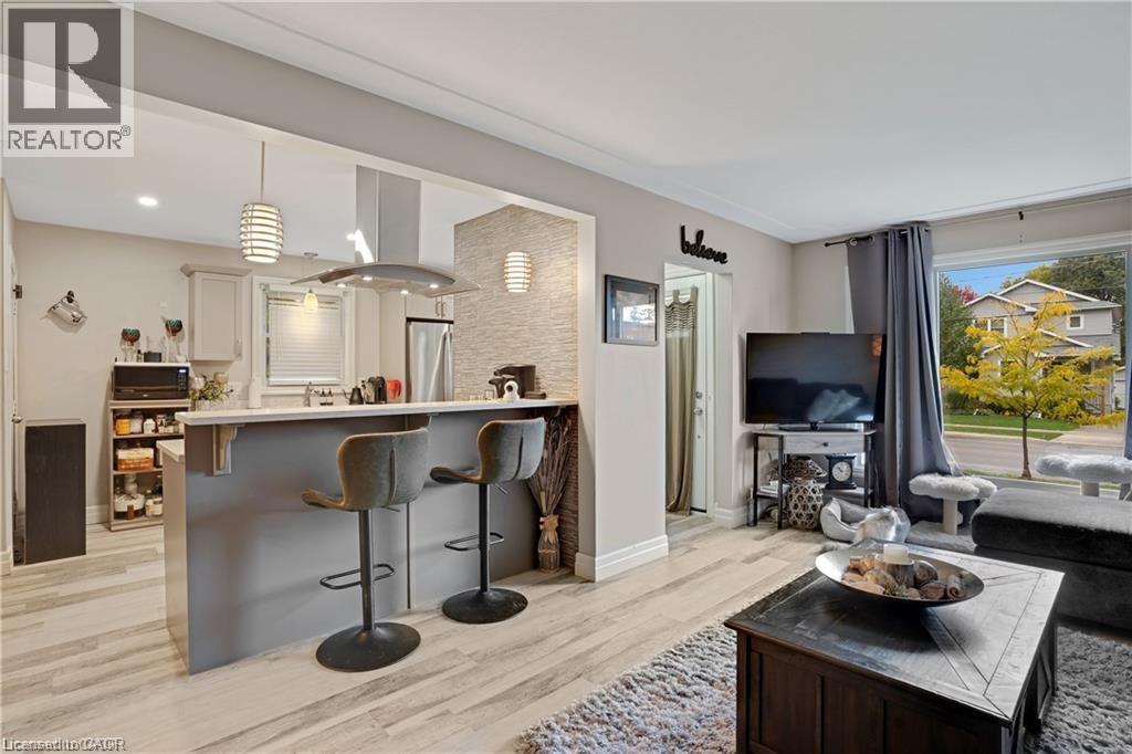 111 Franklin Street N, Kitchener, Ontario  N2A 1Y3 - Photo 4 - 40787999