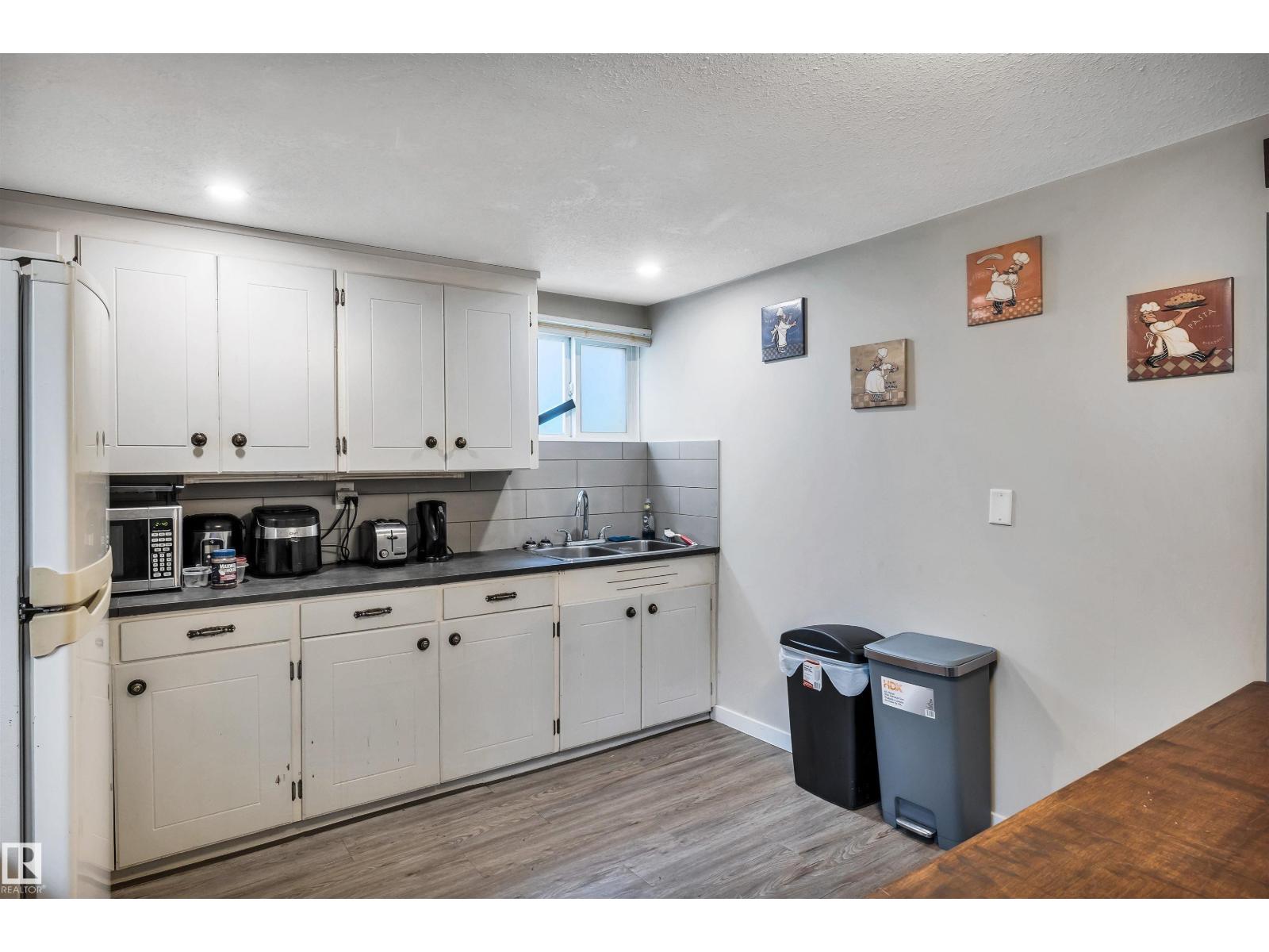 9516 63 Av Nw, Edmonton, Alberta  T6E 0G4 - Photo 24 - E4453446