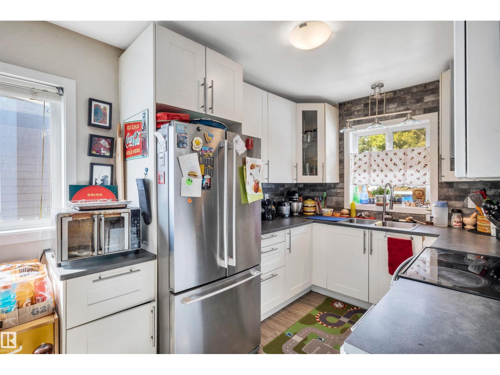 9516 63 Av Nw, Edmonton, Alberta  T6E 0G4 - Photo 8 - E4453446