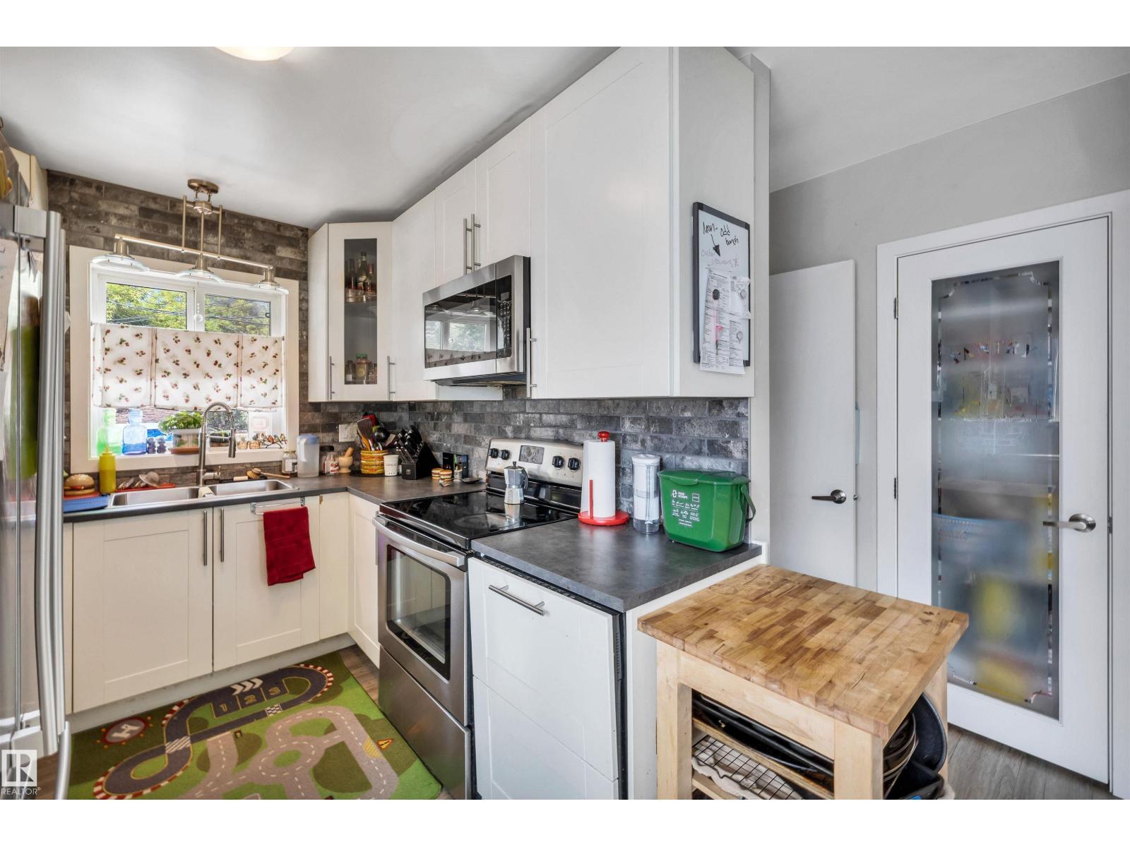 9516 63 Av Nw, Edmonton, Alberta  T6E 0G4 - Photo 9 - E4453446