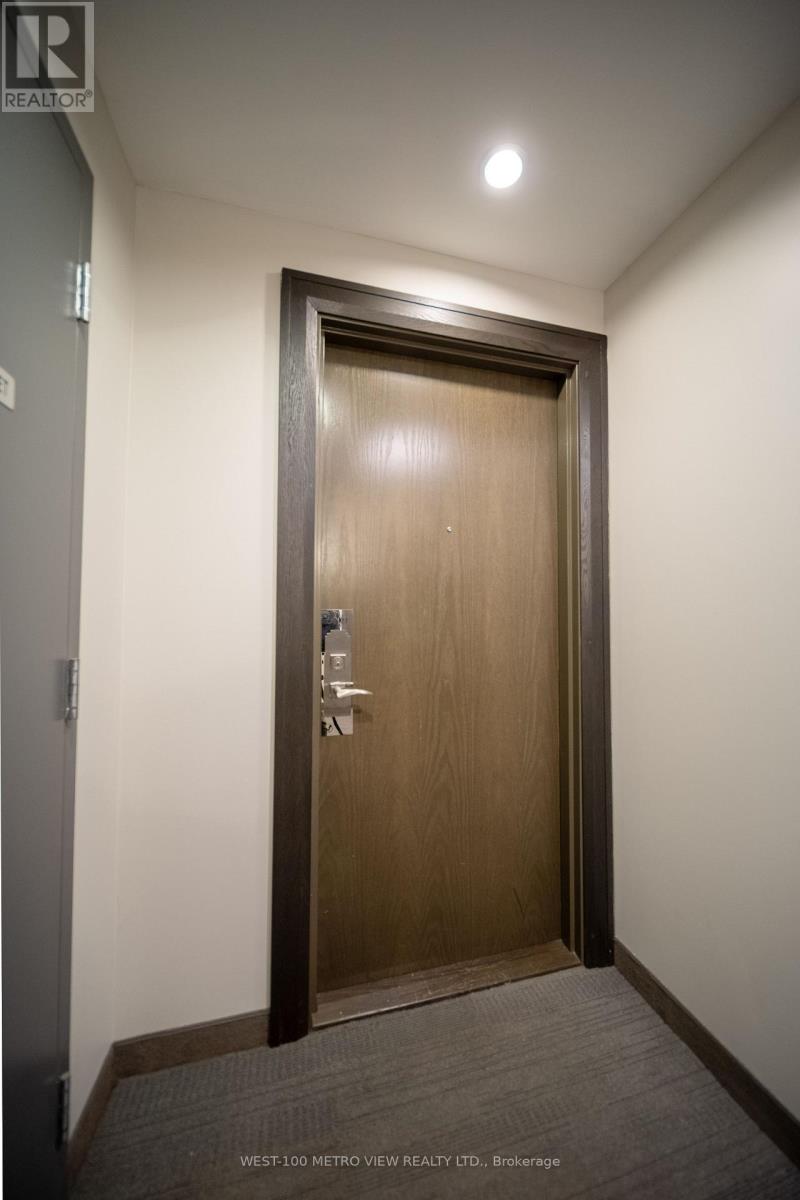 1209 - 2910 Highway 7 Road, Vaughan, Ontario  L4K 0H8 - Photo 2 - N12627378