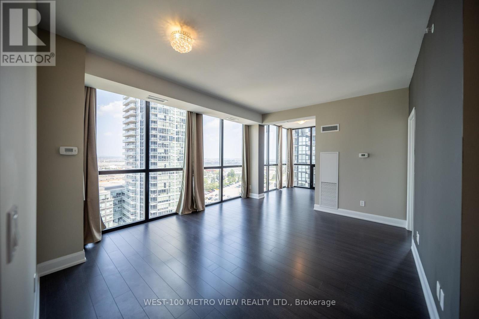 1209 - 2910 Highway 7 Road, Vaughan, Ontario  L4K 0H8 - Photo 3 - N12627378