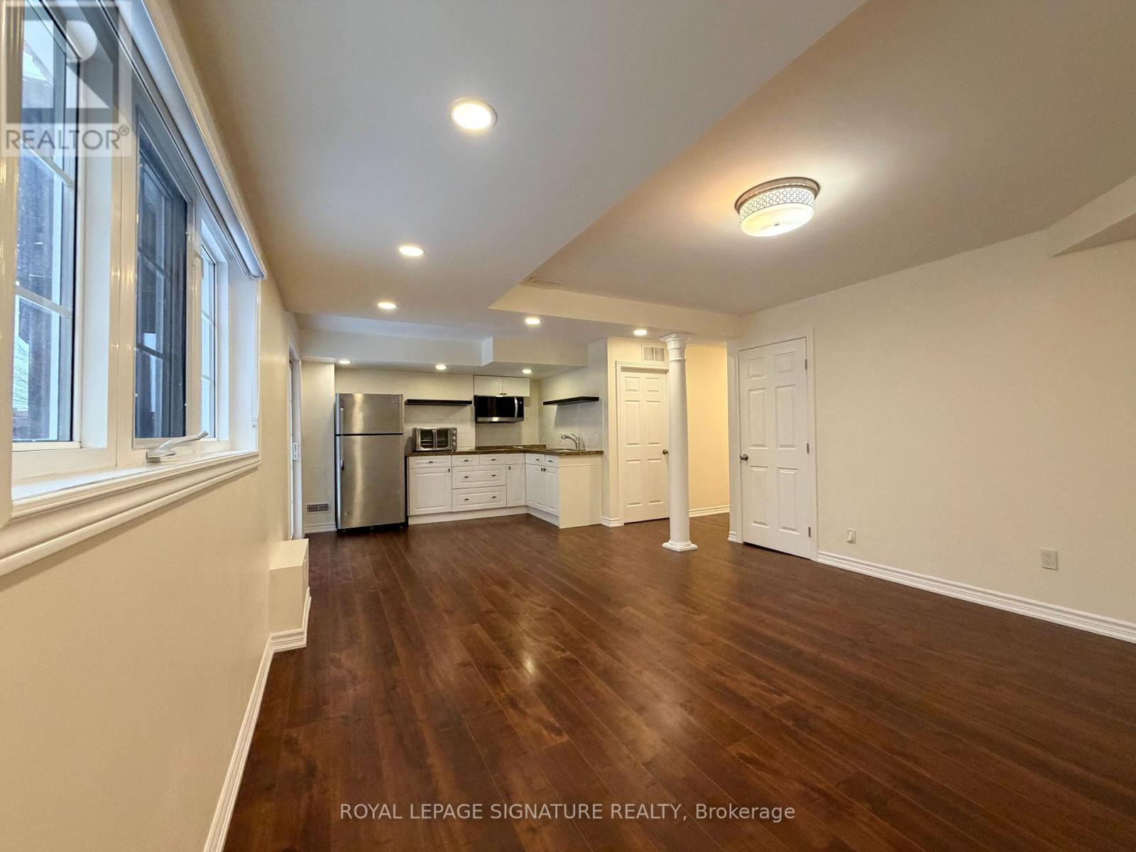 Lower - 331 Spruce Grove Crescent, Newmarket, Ontario  L3X 2X2 - Photo 3 - N12627470