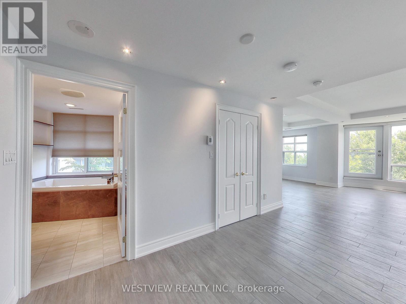 116 - 2111 Lake Shore Boulevard, Toronto, Ontario  M8V 4B2 - Photo 25 - W12268123