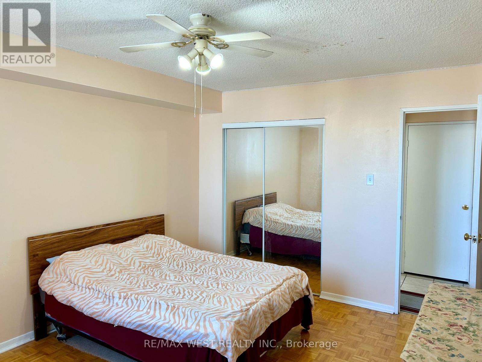 1510 - 5 San Romano Way, Toronto, Ontario  M3N 2Y4 - Photo 11 - W12614084