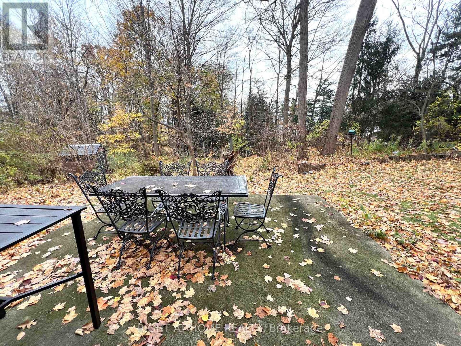 1445 Ryan Place, Mississauga, Ontario  L5C 1J7 - Photo 37 - W12535596