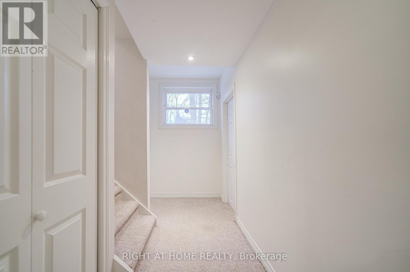 1445 Ryan Place, Mississauga, Ontario  L5C 1J7 - Photo 31 - W12535596