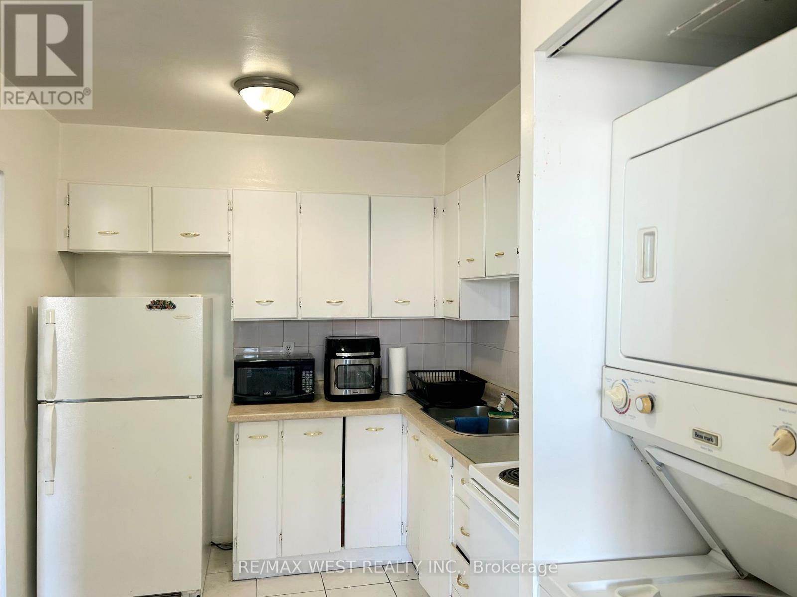 1510 - 5 San Romano Way, Toronto, Ontario  M3N 2Y4 - Photo 9 - W12614084