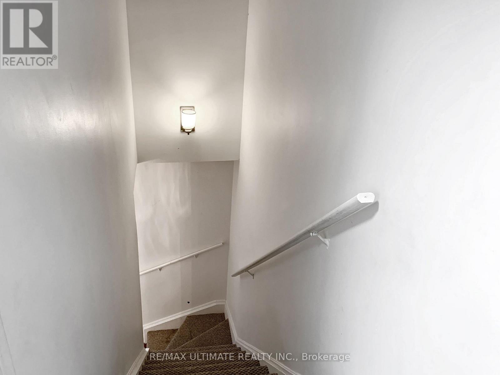 154a Christie Street, Toronto, Ontario  M6G 3B3 - Photo 14 - W12627392