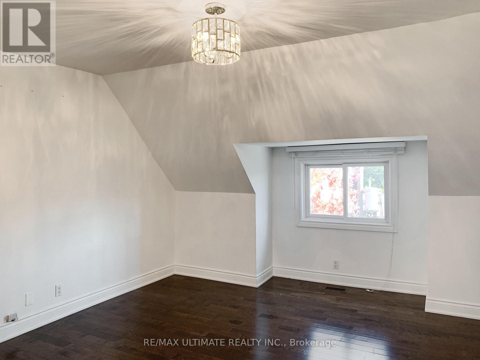 154a Christie Street, Toronto, Ontario  M6G 3B3 - Photo 19 - W12627392