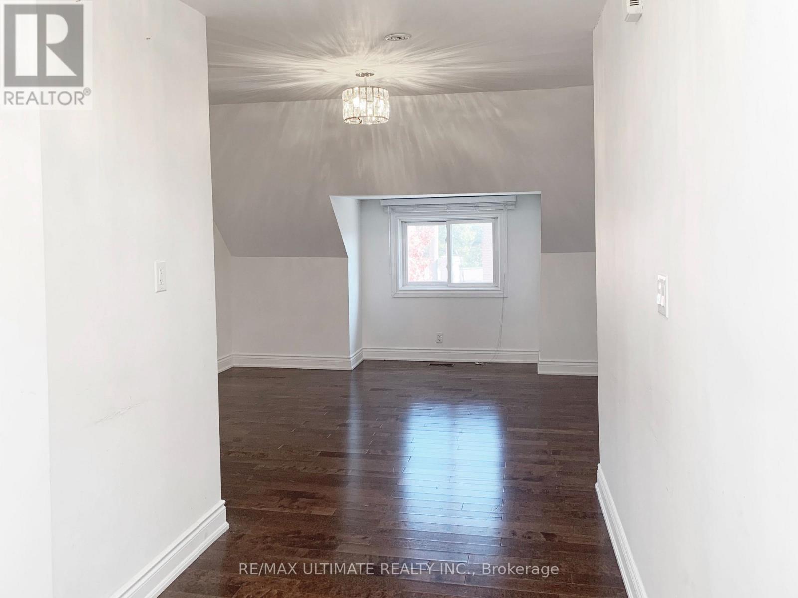 154a Christie Street, Toronto, Ontario  M6G 3B3 - Photo 20 - W12627392