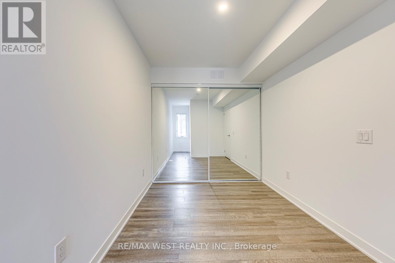 11 - 30 Ed Clark Gardens Boulevard, Toronto, Ontario  M6N 0B5 - Photo 16 - W12627412