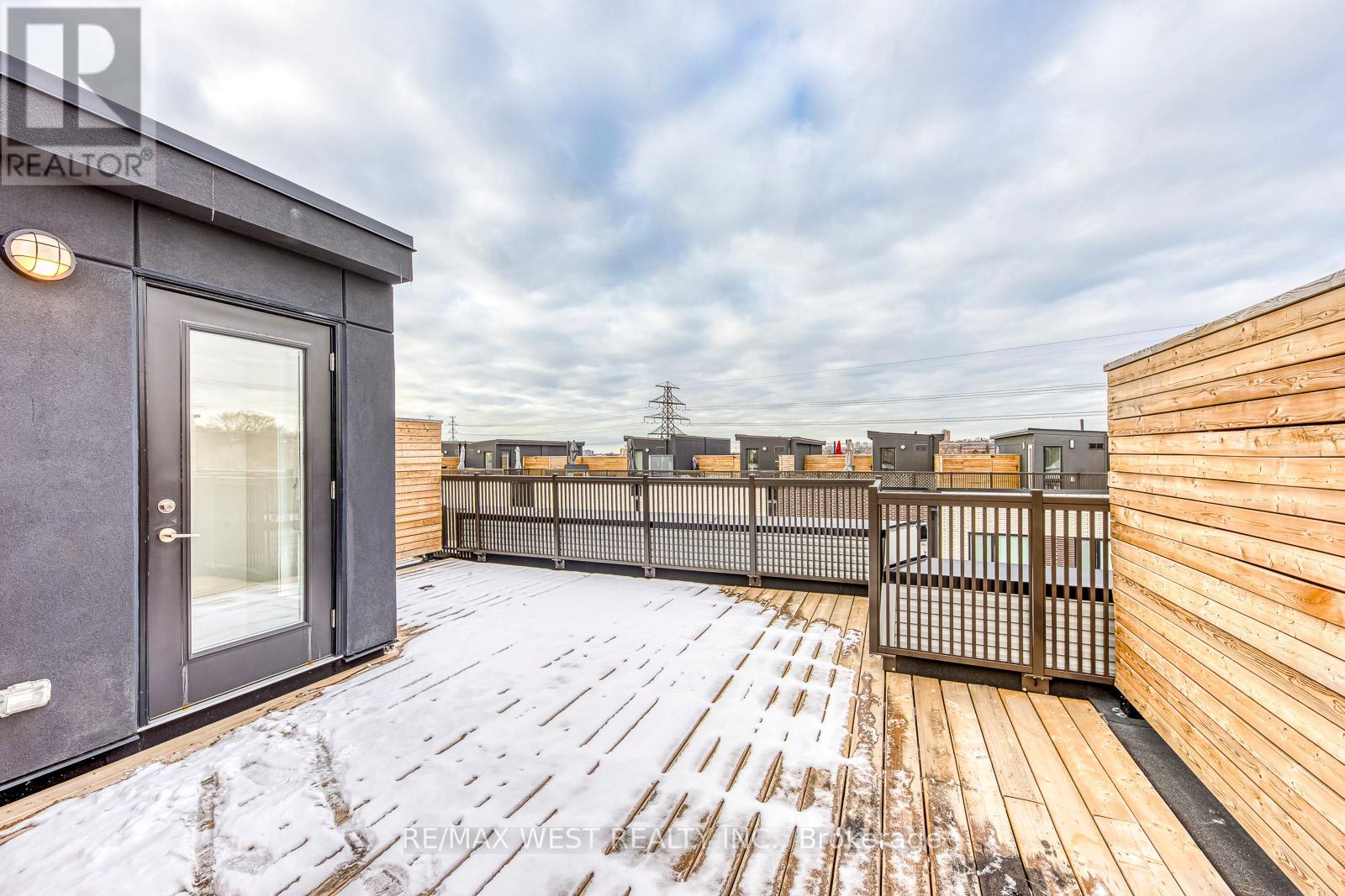 11 - 30 Ed Clark Gardens Boulevard, Toronto, Ontario  M6N 0B5 - Photo 23 - W12627412