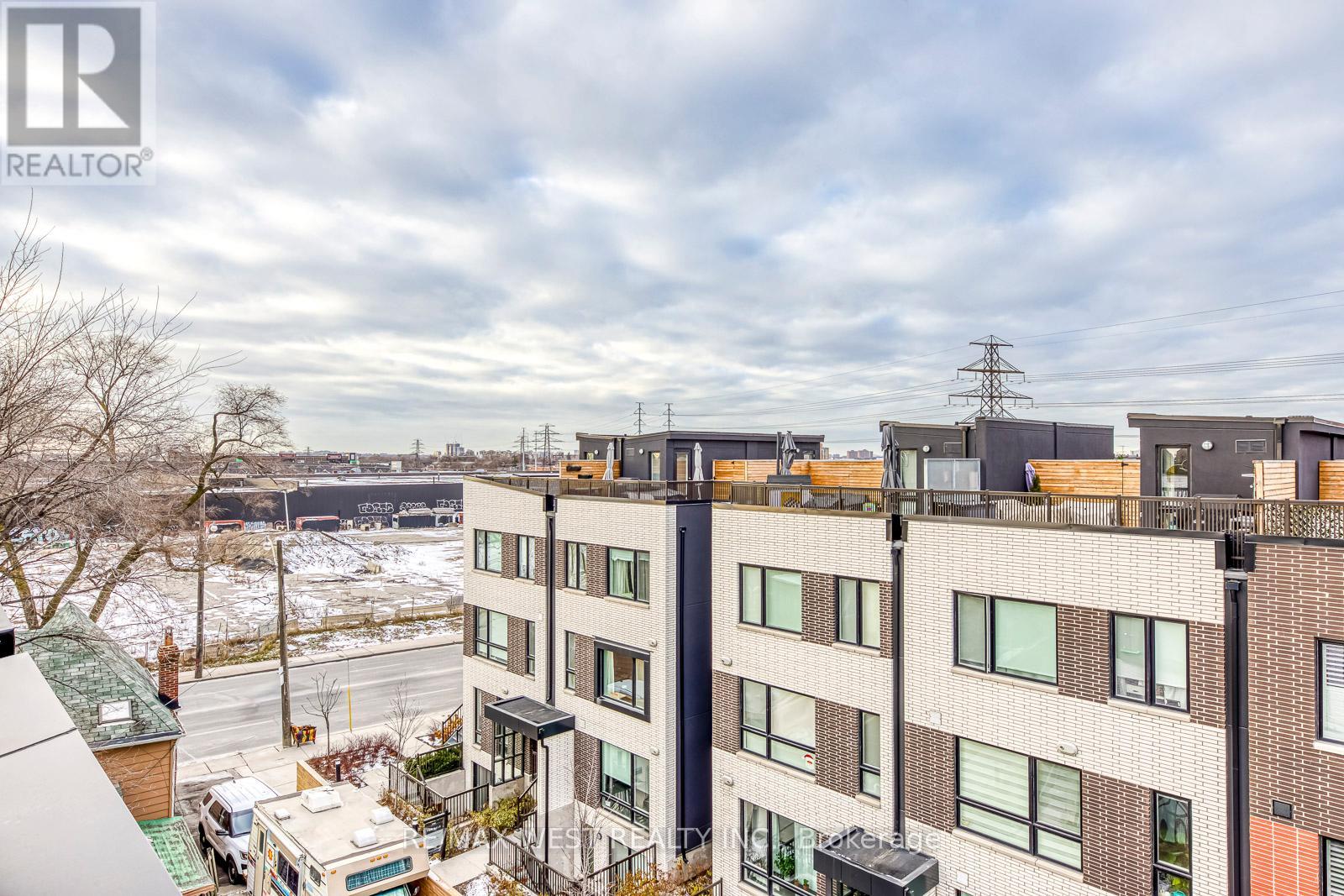 11 - 30 Ed Clark Gardens Boulevard, Toronto, Ontario  M6N 0B5 - Photo 25 - W12627412