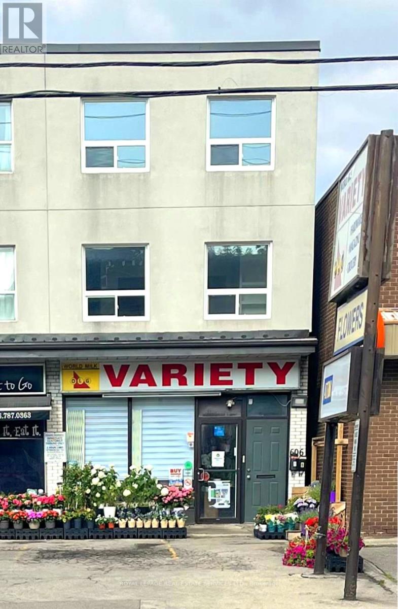 604-606 Marlee Avenue, Toronto, Ontario  M6B 3J5 - Photo 2 - W12627414