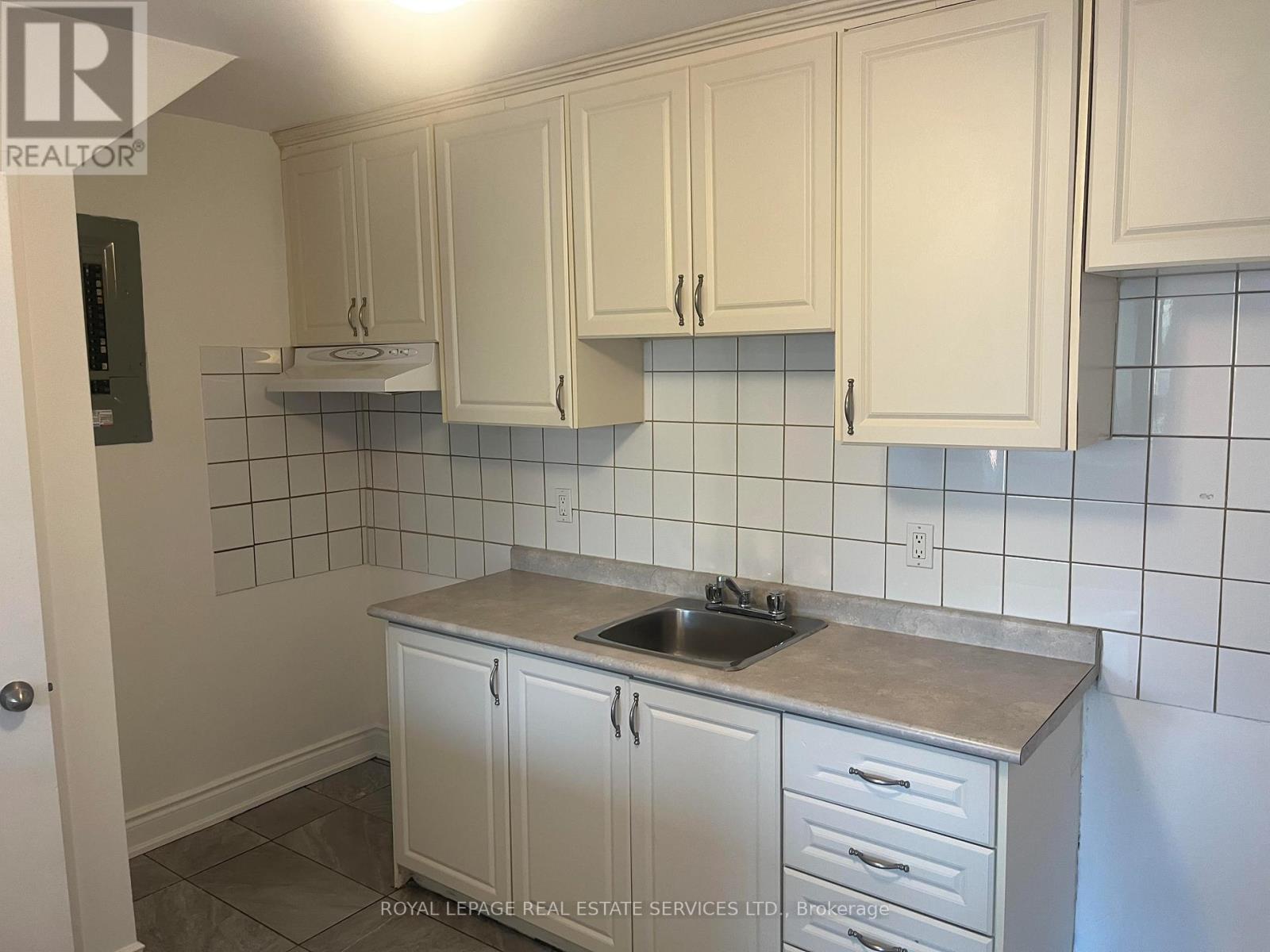 604-606 Marlee Avenue, Toronto, Ontario  M6B 3J5 - Photo 4 - W12627414