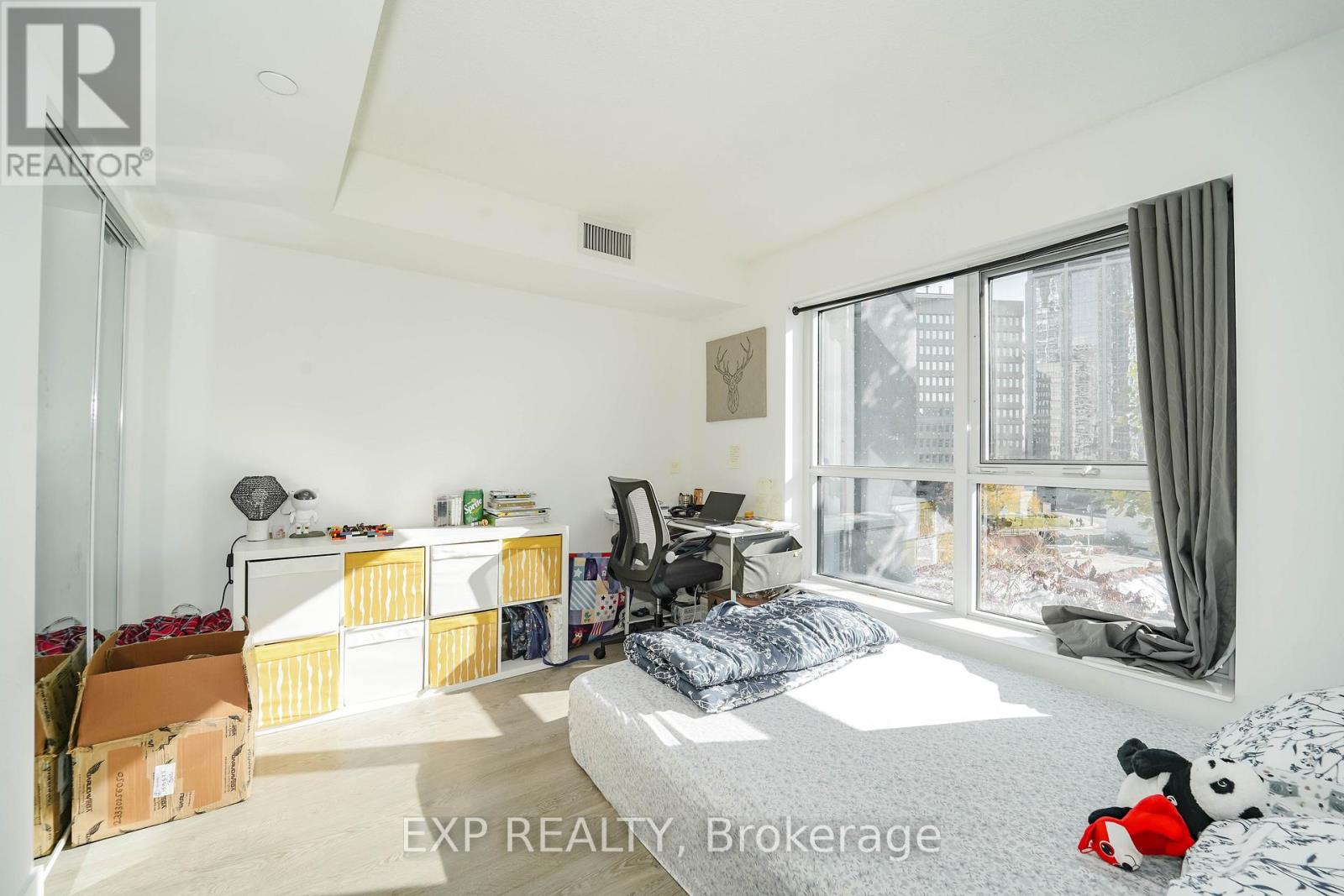 308a - 7 Mabelle Avenue, Toronto, Ontario  M9A 4X7 - Photo 11 - W12627448