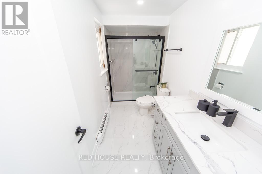 2 - 87 Irwin Road, Toronto, Ontario  M9W 5W1 - Photo 15 - W12627494