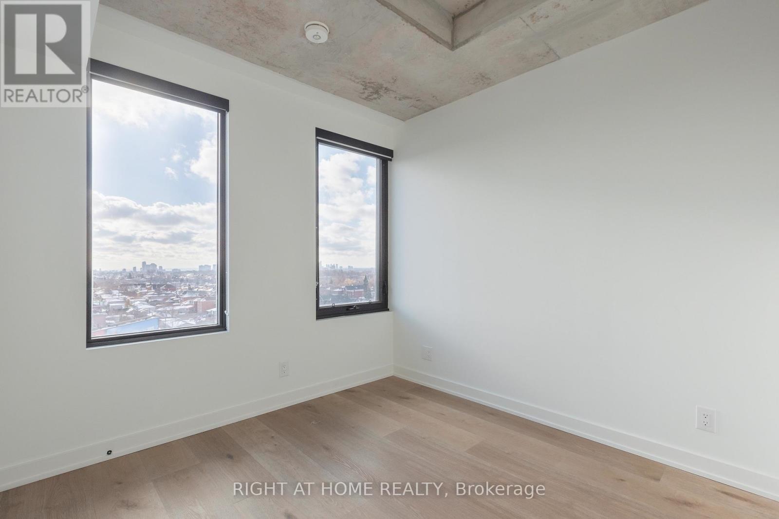 701 - 7 Fairbank Avenue W, Toronto, Ontario  M6E 3Y5 - Photo 10 - W12627524