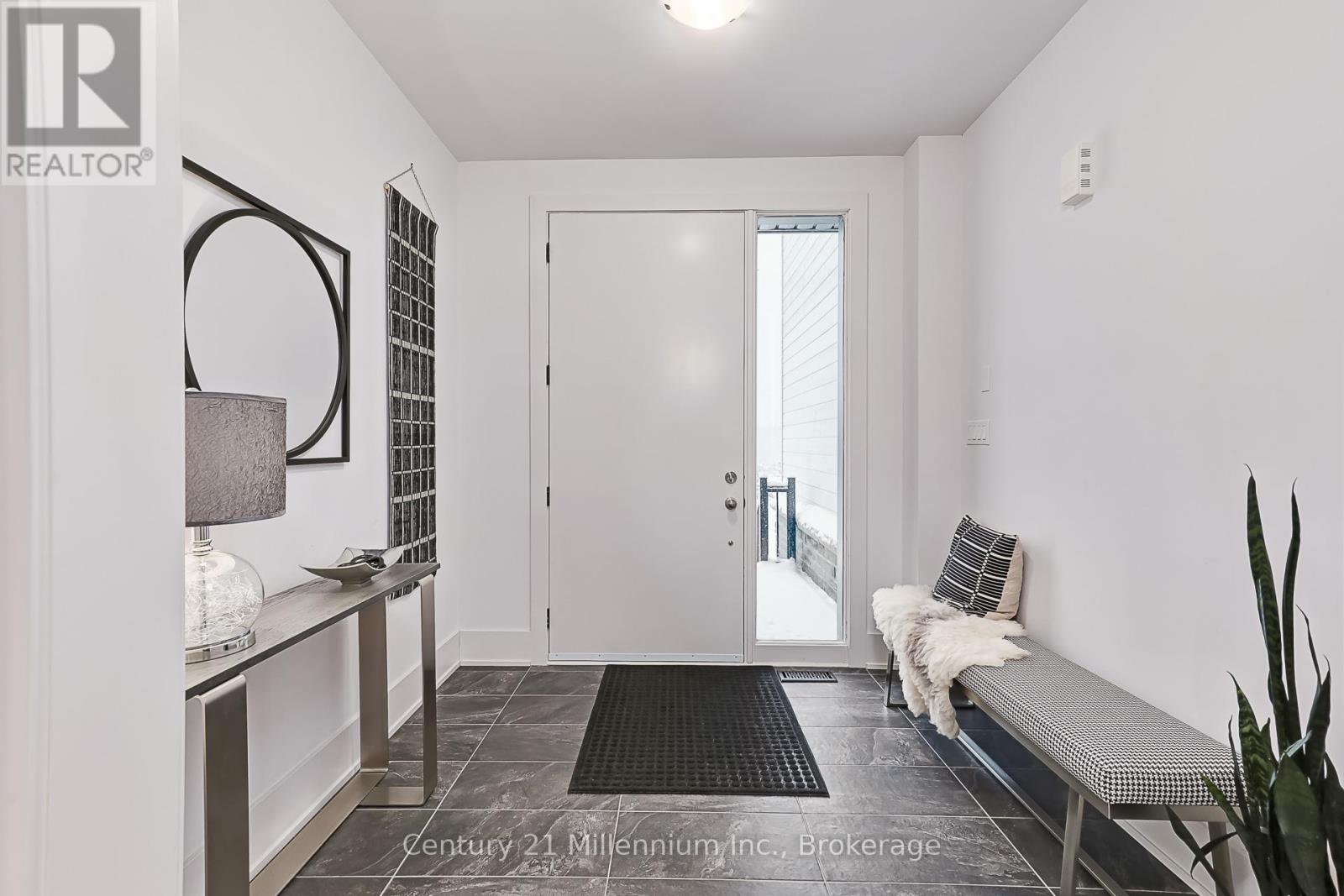 126 Tekiah Road, Blue Mountains, Ontario  N0H 1J0 - Photo 3 - X12627554