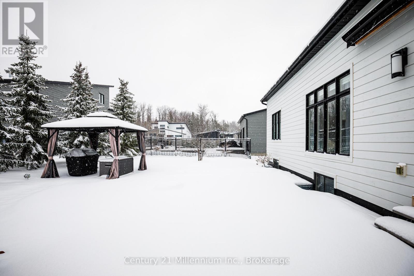 126 Tekiah Road, Blue Mountains, Ontario  N0H 1J0 - Photo 42 - X12627554