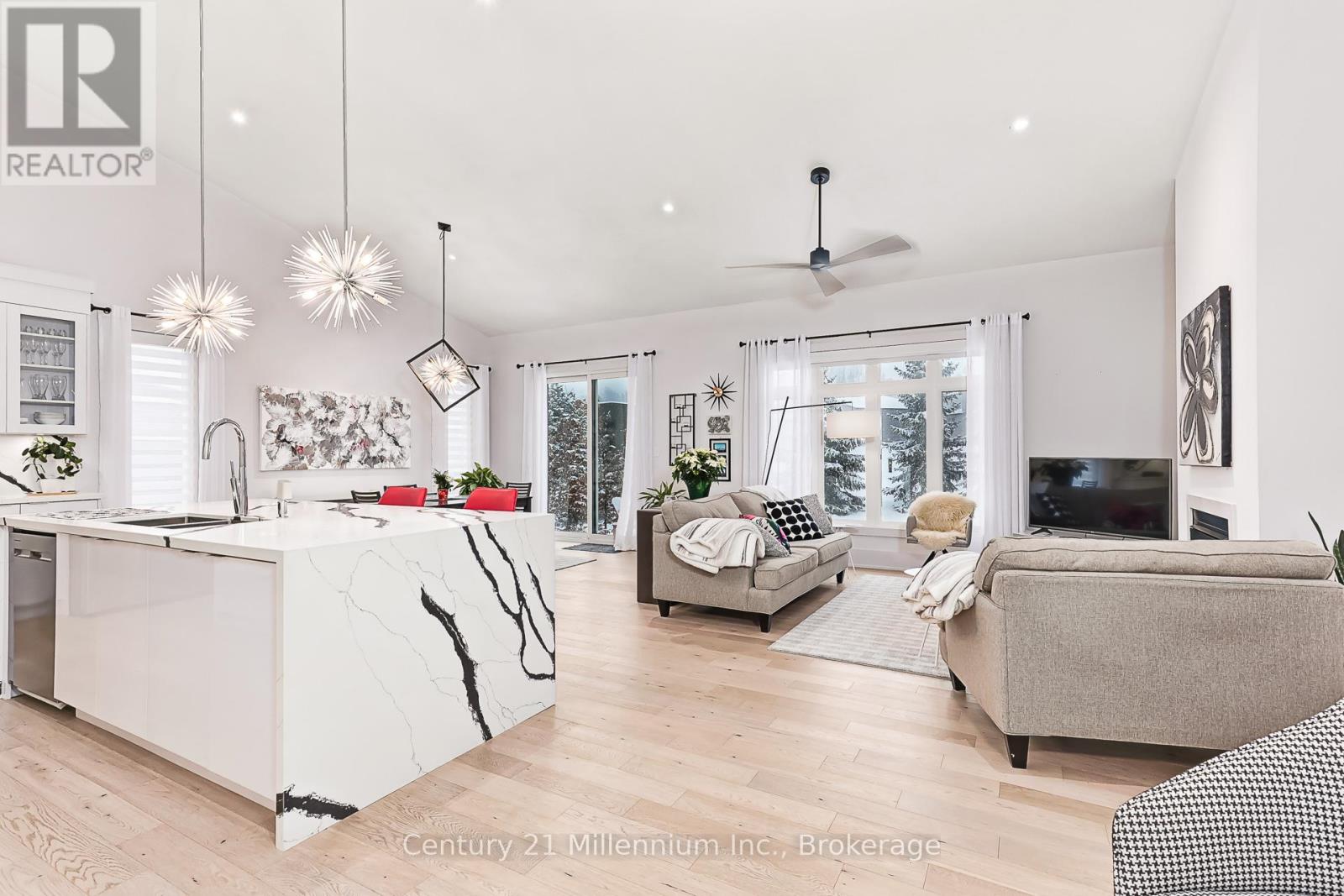 126 Tekiah Road, Blue Mountains, Ontario  N0H 1J0 - Photo 5 - X12627554