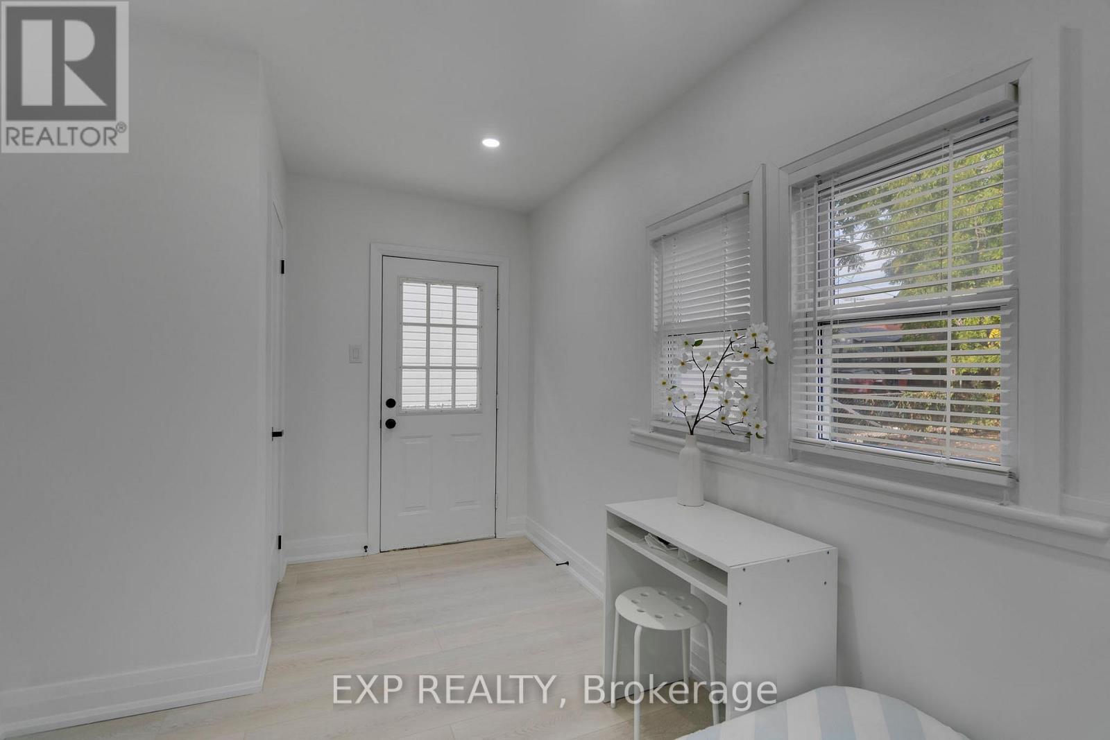 217 Fairfield Avenue, Hamilton, Ontario  L8H 5H5 - Photo 11 - X12627384