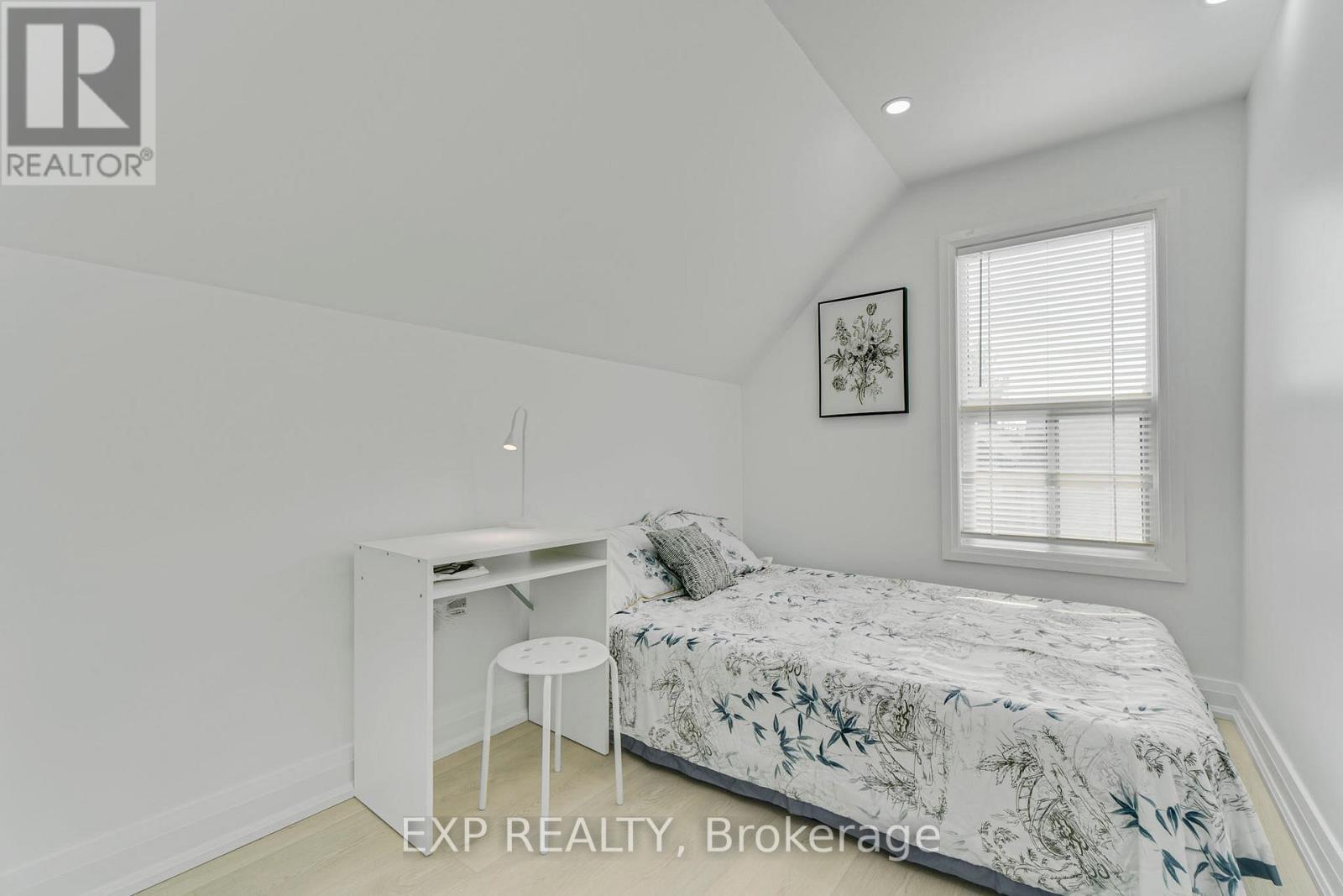 217 Fairfield Avenue, Hamilton, Ontario  L8H 5H5 - Photo 17 - X12627384