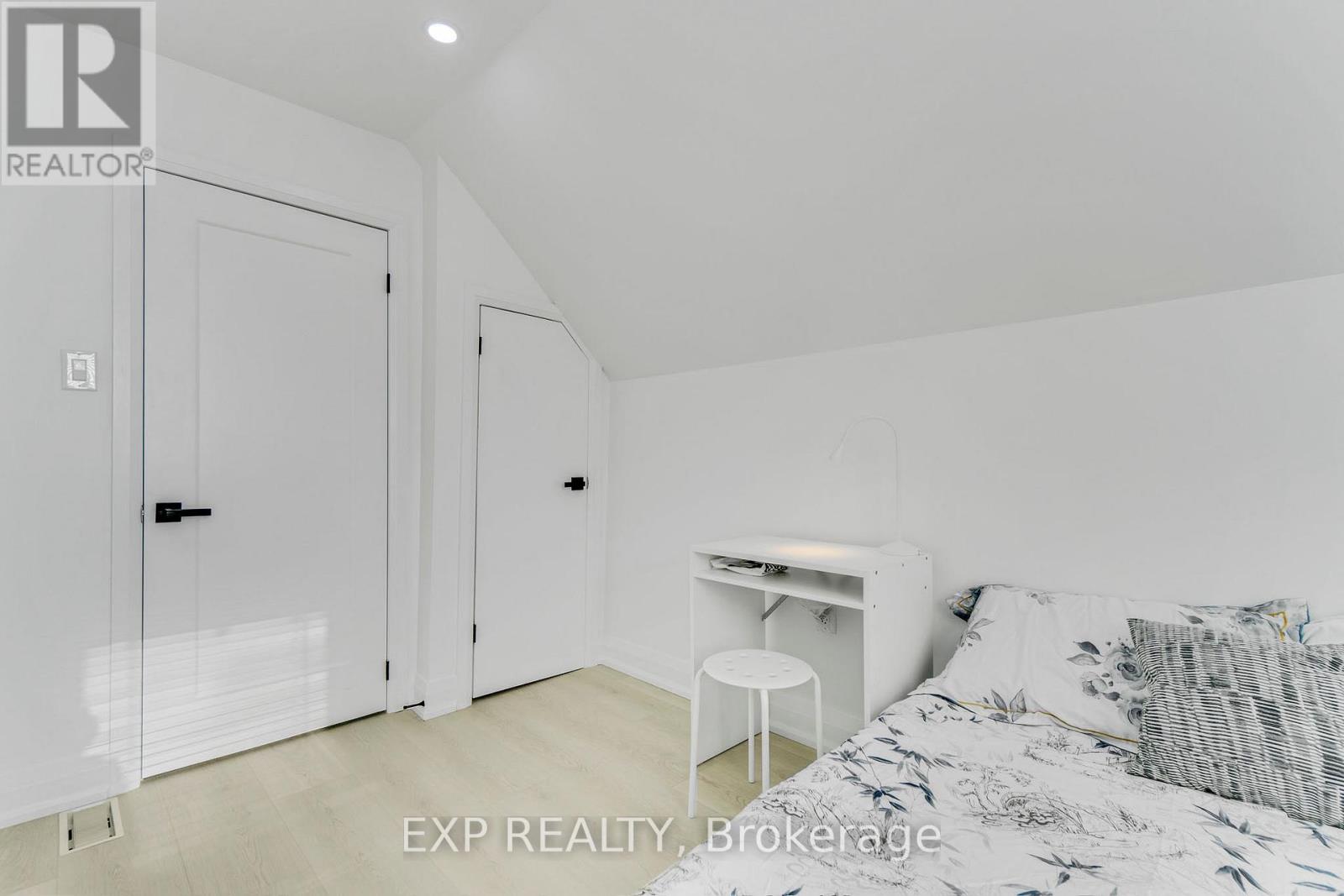 217 Fairfield Avenue, Hamilton, Ontario  L8H 5H5 - Photo 18 - X12627384