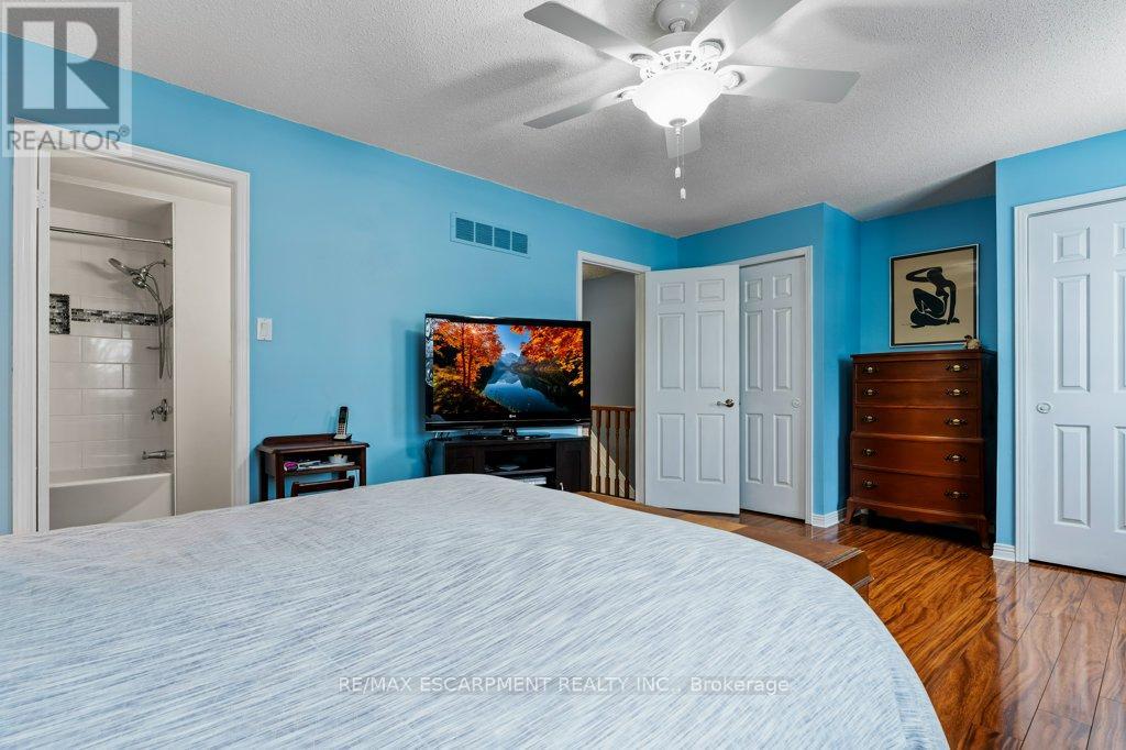 188 Napoli Court, Hamilton, Ontario  L9C 7A2 - Photo 18 - X12627402