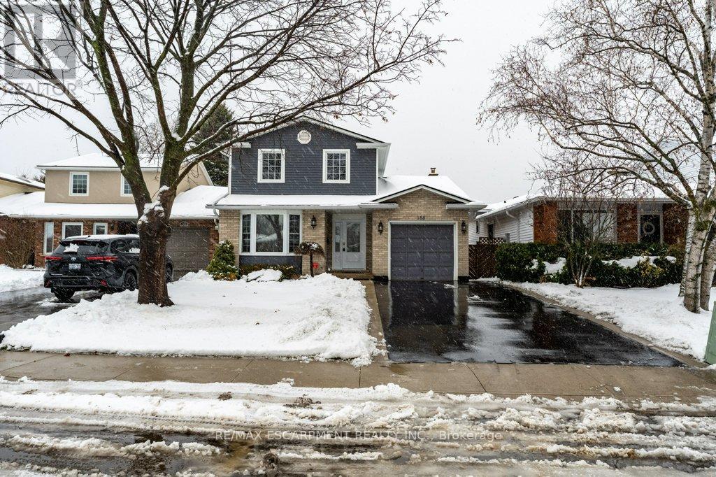 188 Napoli Court, Hamilton, Ontario  L9C 7A2 - Photo 2 - X12627402