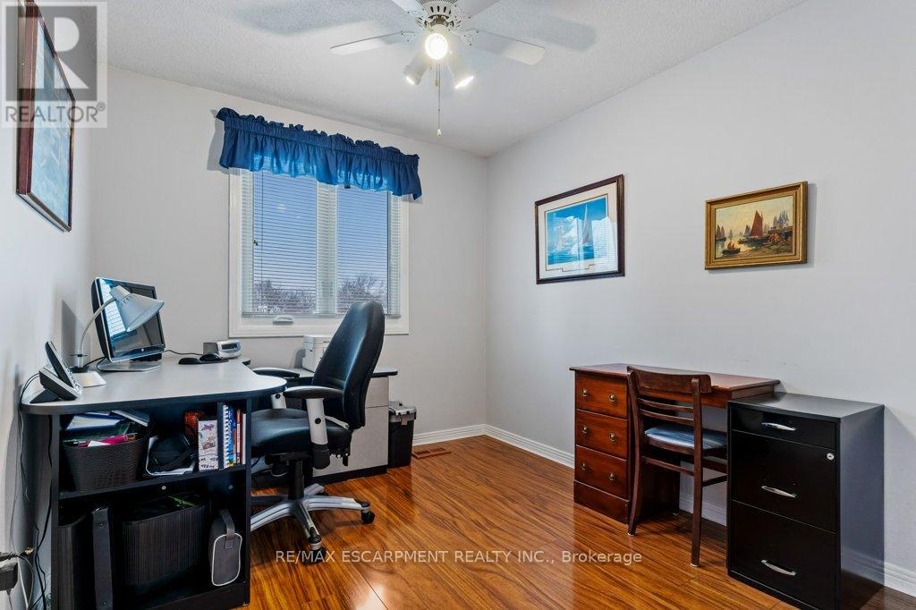 188 Napoli Court, Hamilton, Ontario  L9C 7A2 - Photo 20 - X12627402