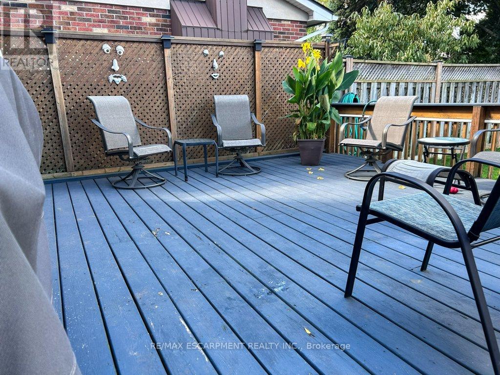 188 Napoli Court, Hamilton, Ontario  L9C 7A2 - Photo 31 - X12627402