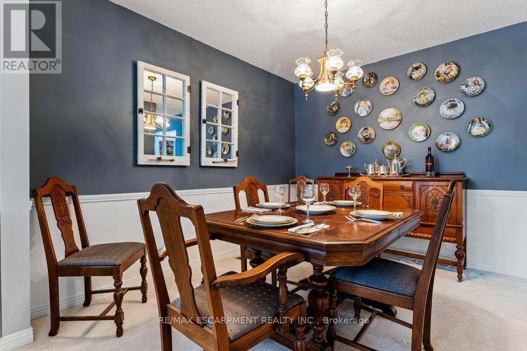 188 Napoli Court, Hamilton, Ontario  L9C 7A2 - Photo 8 - X12627402