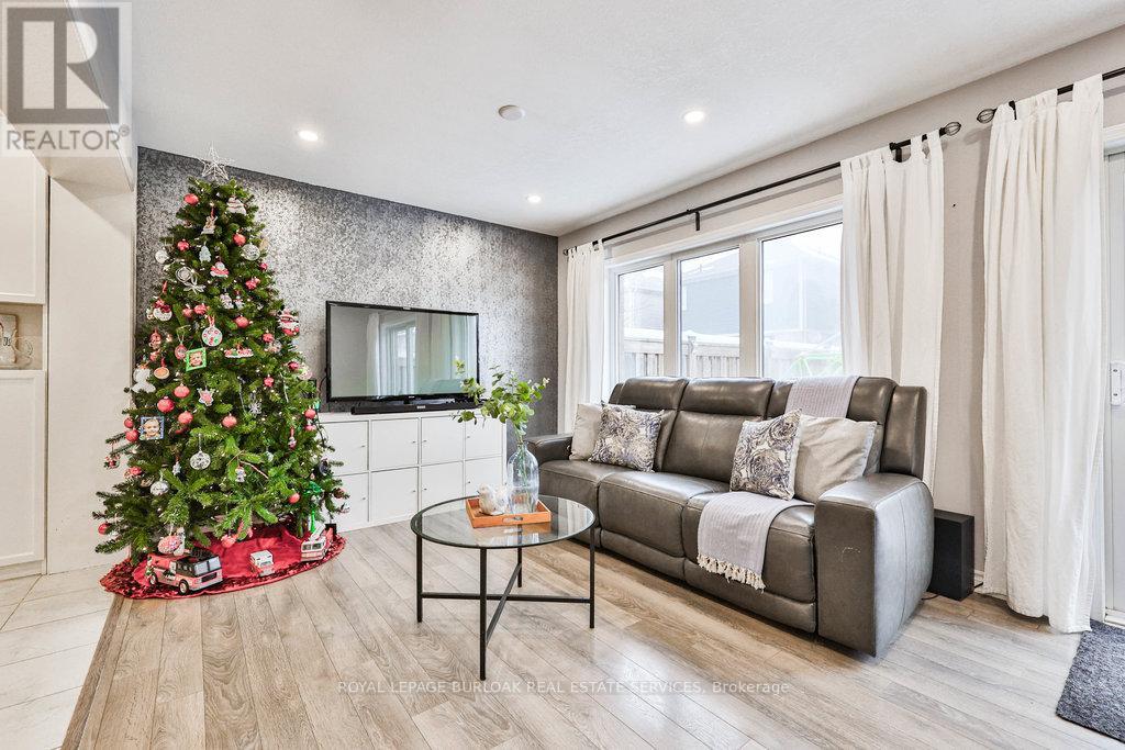 68 Lupo Drive, Hamilton, Ontario  L8B 0V3 - Photo 16 - X12627428