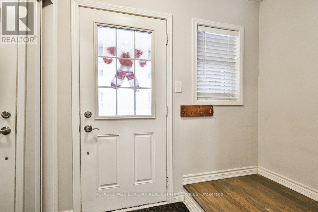 68 Lupo Drive, Hamilton, Ontario  L8B 0V3 - Photo 5 - X12627428