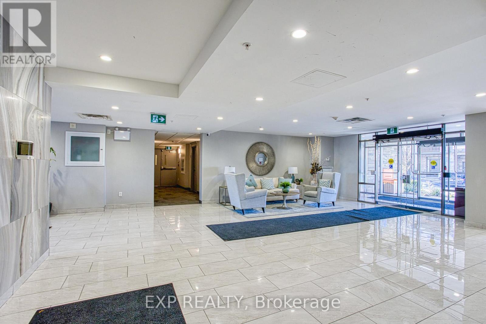 130 - 35 Southshore Crescent, Hamilton (Lakeshore), Ontario  L8E 0J2 - Photo 17 - X12627532