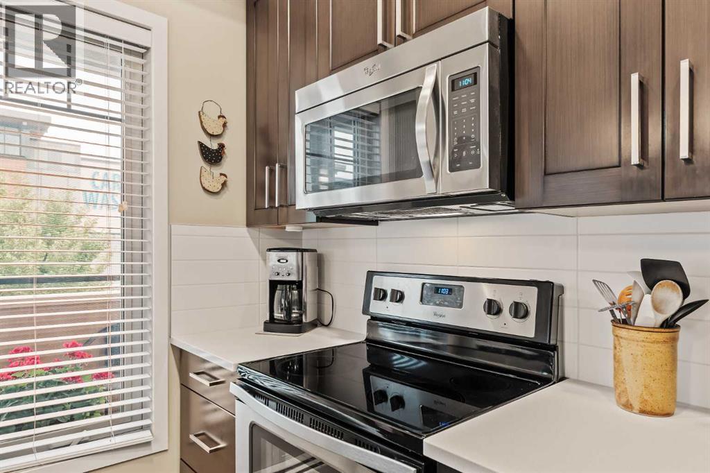 204, 10 Mahogany Mews Se, Calgary, Alberta T3M 2R1 - Photo 9 - A2252765