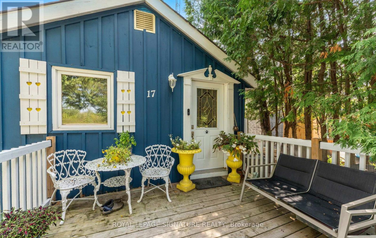 17 MUSTARD STREET, Uxbridge, Ontario