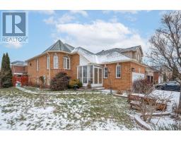687 TWAIN AVENUE, Mississauga, Ontario