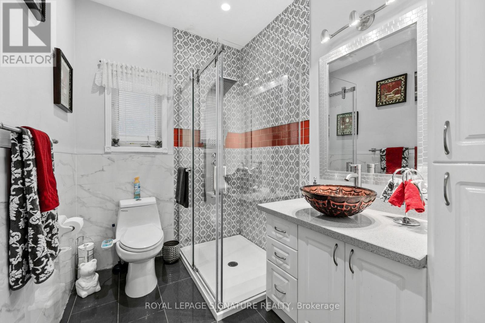 687 Twain Avenue, Mississauga, Ontario  L5W 1K7 - Photo 20 - W12627186