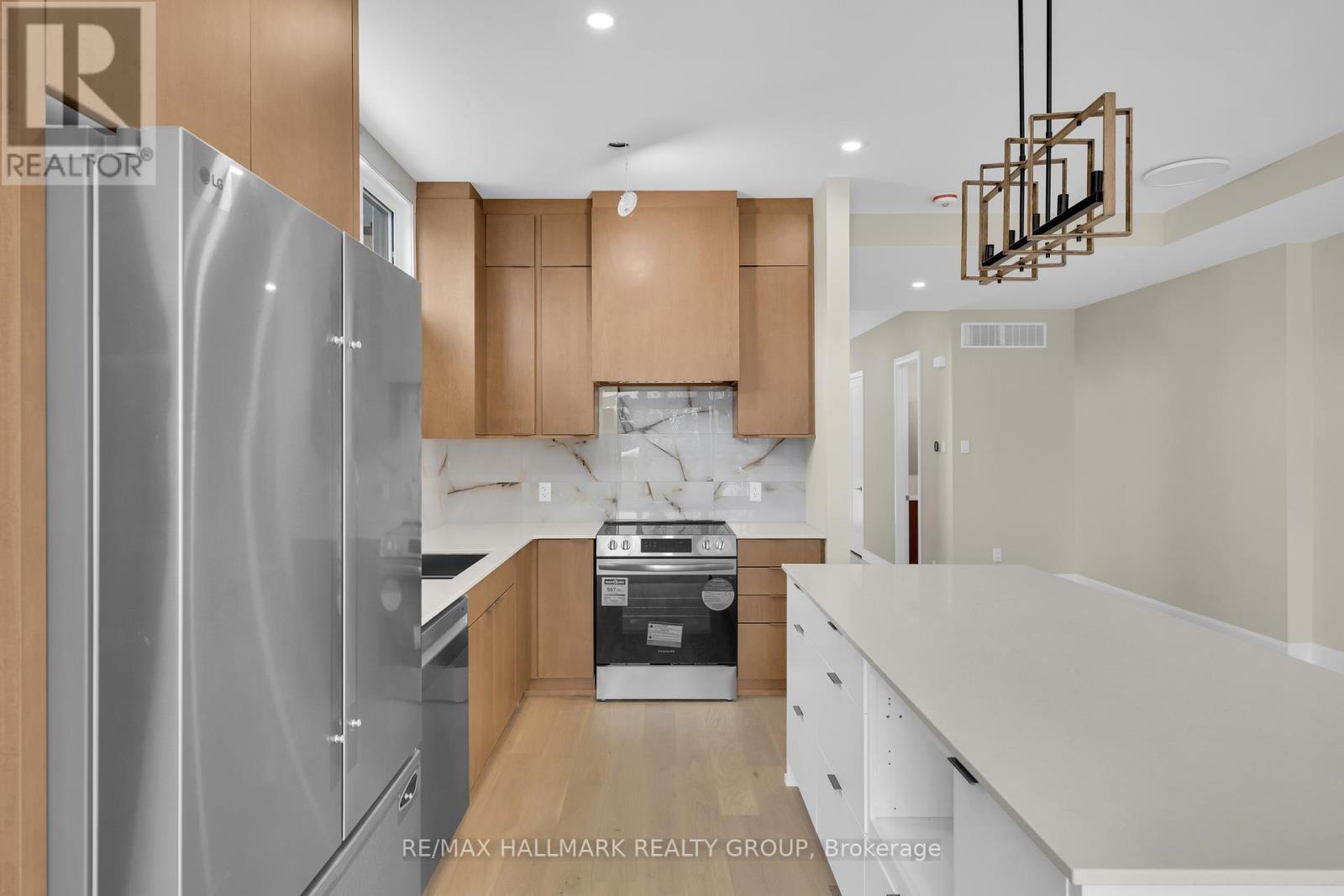 505 Dawson Avenue E, Ottawa, Ontario  K1Z 5V6 - Photo 12 - X12627560