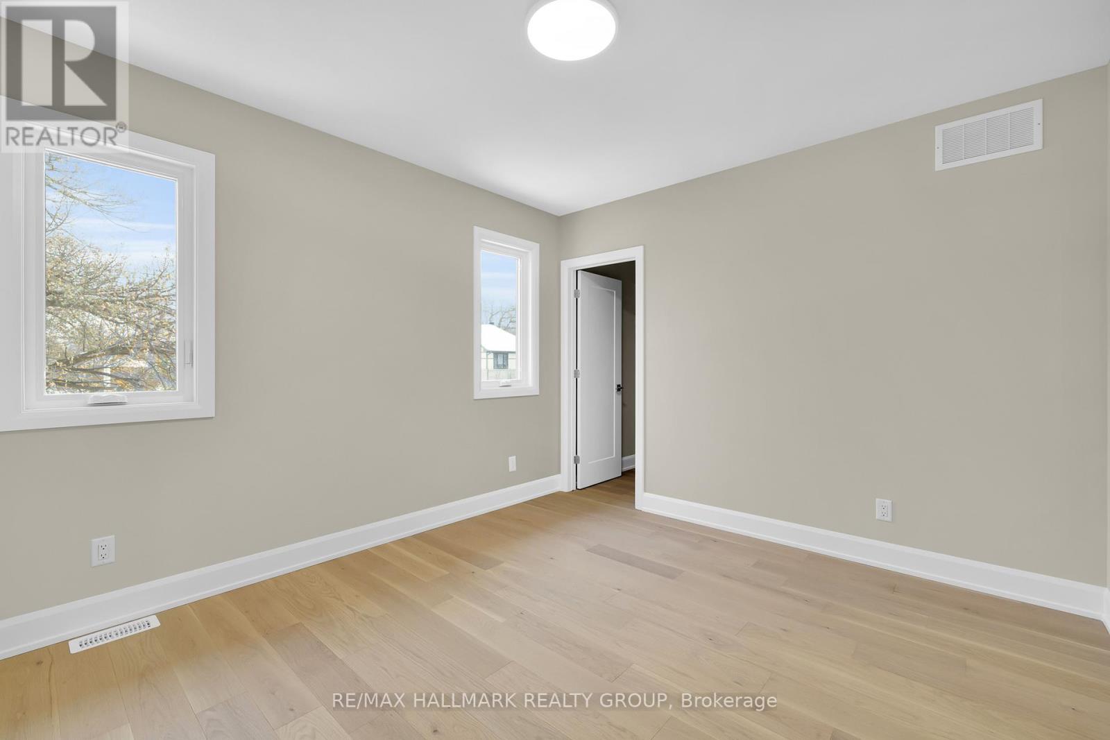 505 Dawson Avenue E, Ottawa, Ontario  K1Z 5V6 - Photo 27 - X12627560