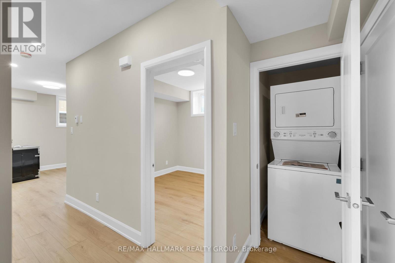 505 Dawson - B Avenue, Ottawa, Ontario K1Z 5V6 - Photo 9 - X12627592