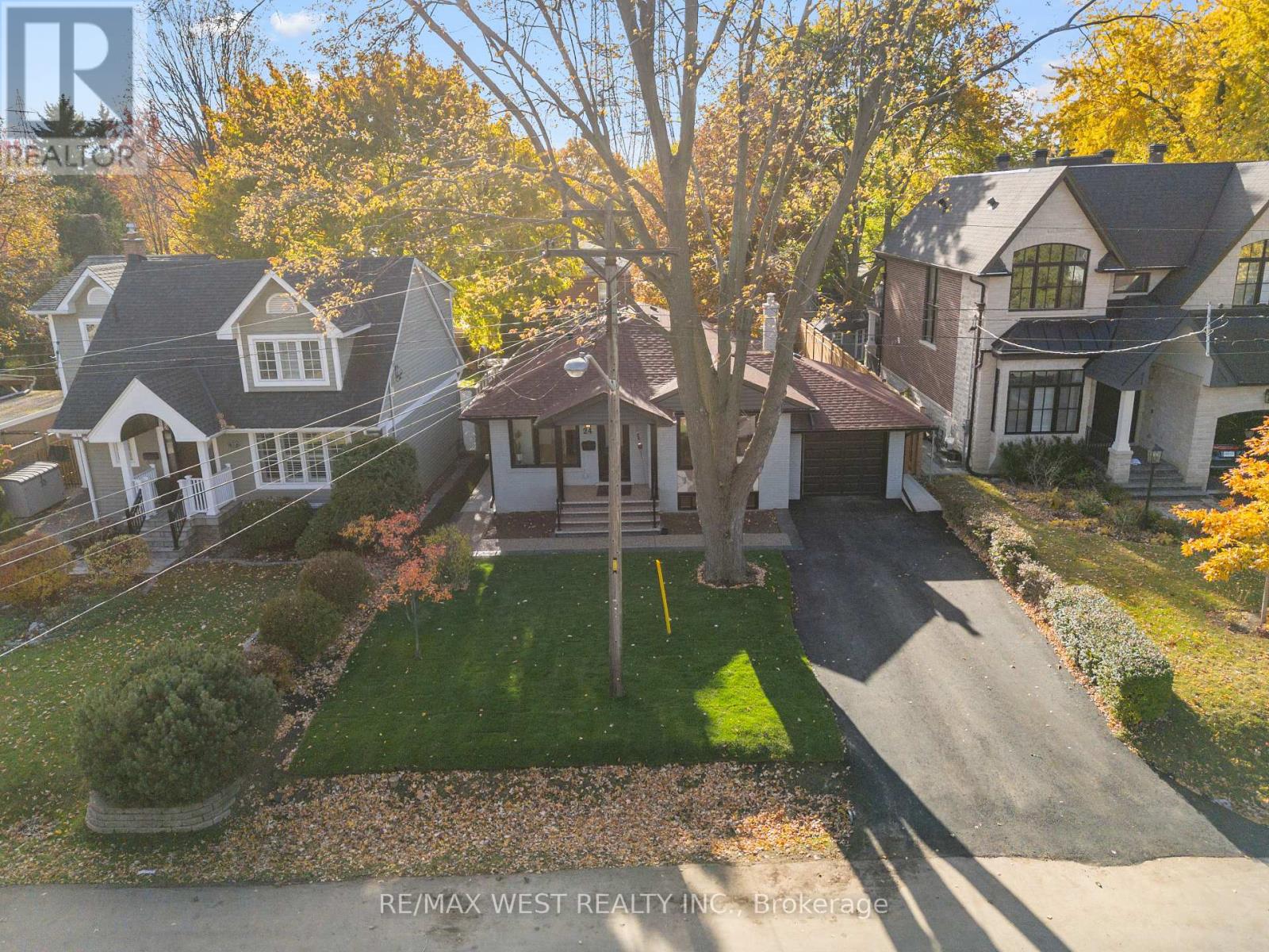 24 Appledale Road, Toronto, Ontario  M9B 5G4 - Photo 48 - W12608156